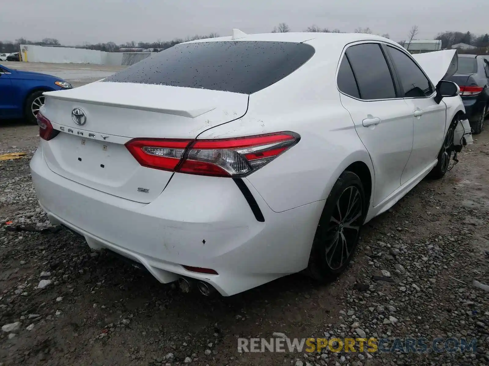 4 Photograph of a damaged car 4T1B11HK6KU205802 TOYOTA CAMRY 2019