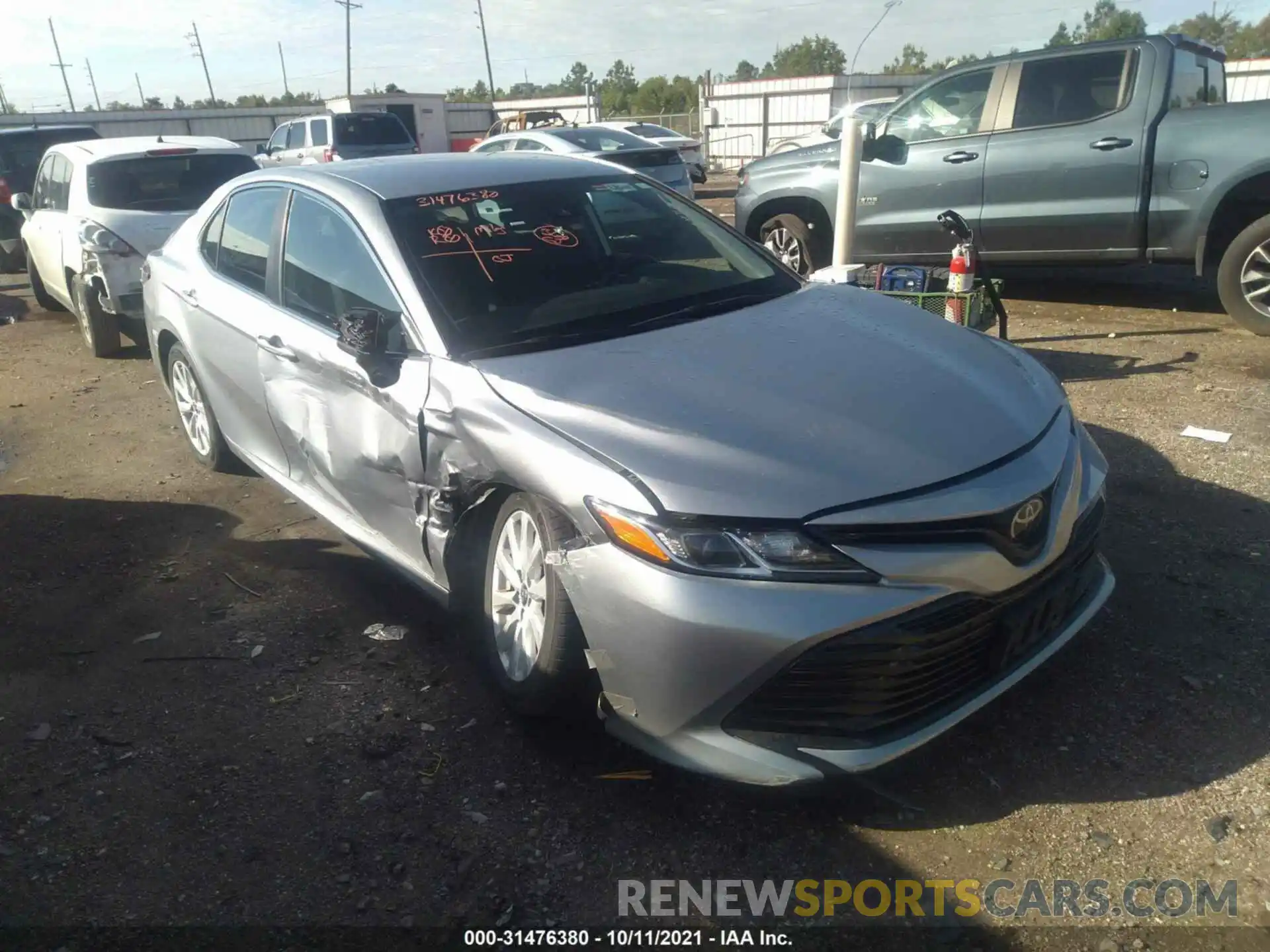 1 Photograph of a damaged car 4T1B11HK6KU205881 TOYOTA CAMRY 2019