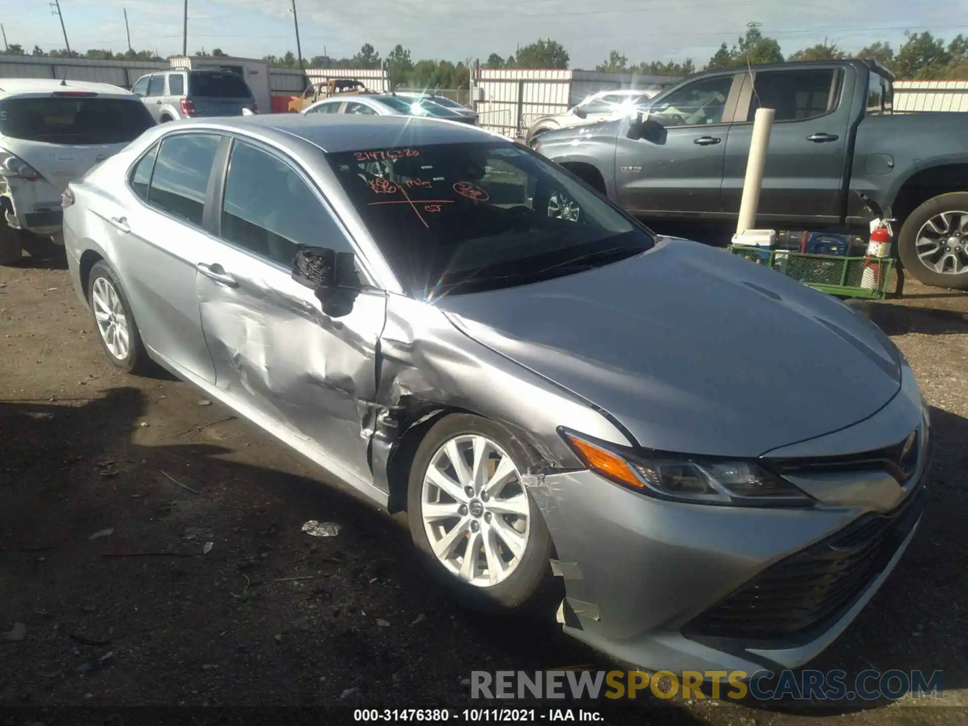 6 Photograph of a damaged car 4T1B11HK6KU205881 TOYOTA CAMRY 2019