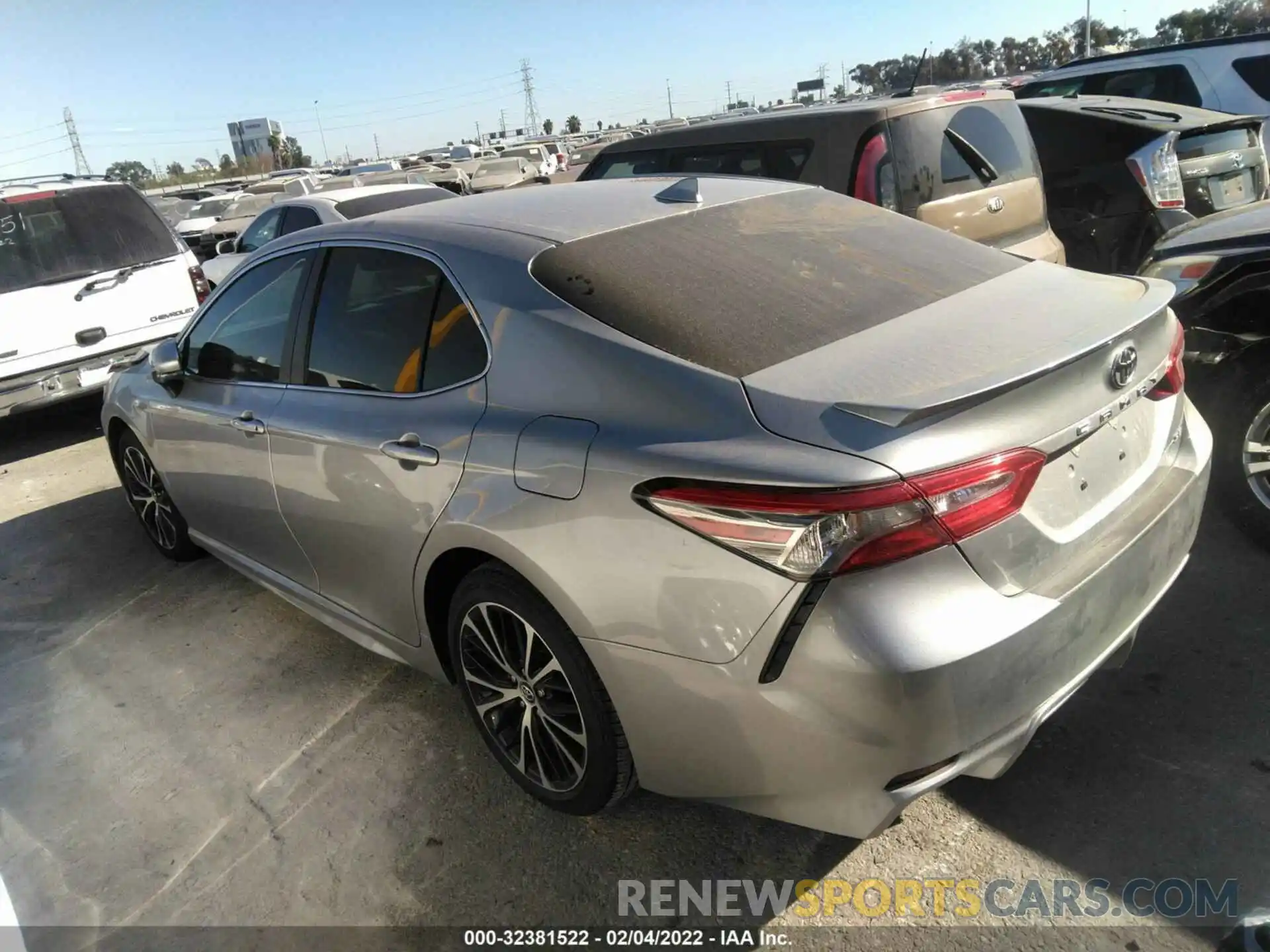 3 Photograph of a damaged car 4T1B11HK6KU206092 TOYOTA CAMRY 2019