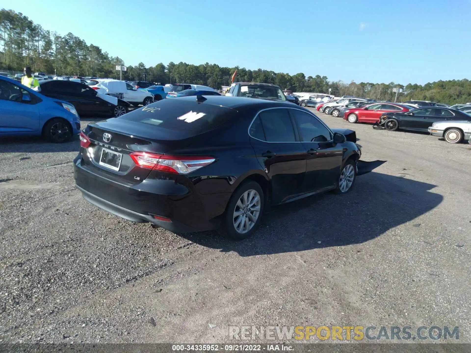 4 Photograph of a damaged car 4T1B11HK6KU207114 TOYOTA CAMRY 2019