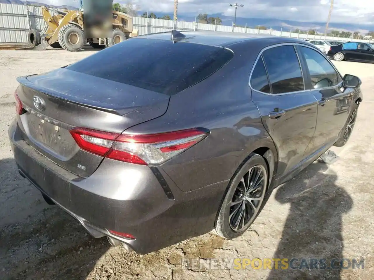 4 Фотография поврежденного автомобиля 4T1B11HK6KU208540 TOYOTA CAMRY 2019