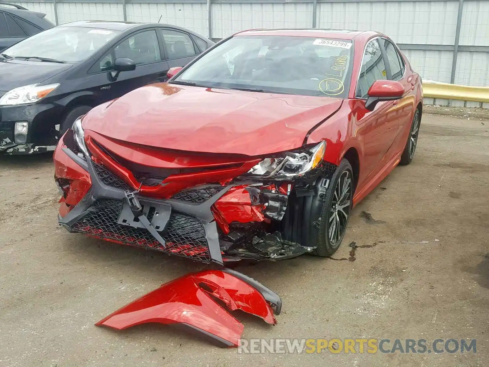 2 Фотография поврежденного автомобиля 4T1B11HK6KU209235 TOYOTA CAMRY 2019