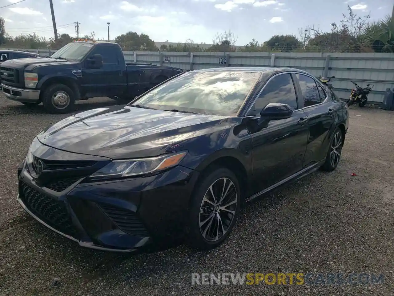 2 Photograph of a damaged car 4T1B11HK6KU209302 TOYOTA CAMRY 2019