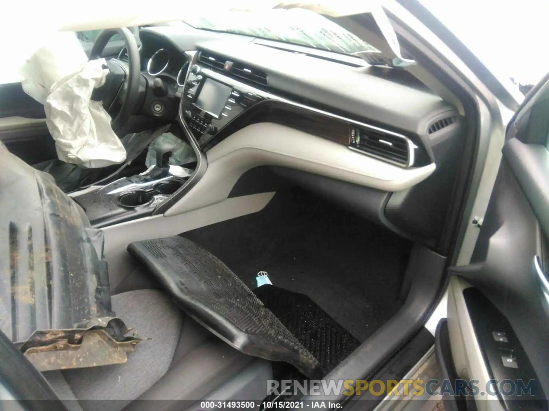 5 Photograph of a damaged car 4T1B11HK6KU209834 TOYOTA CAMRY 2019