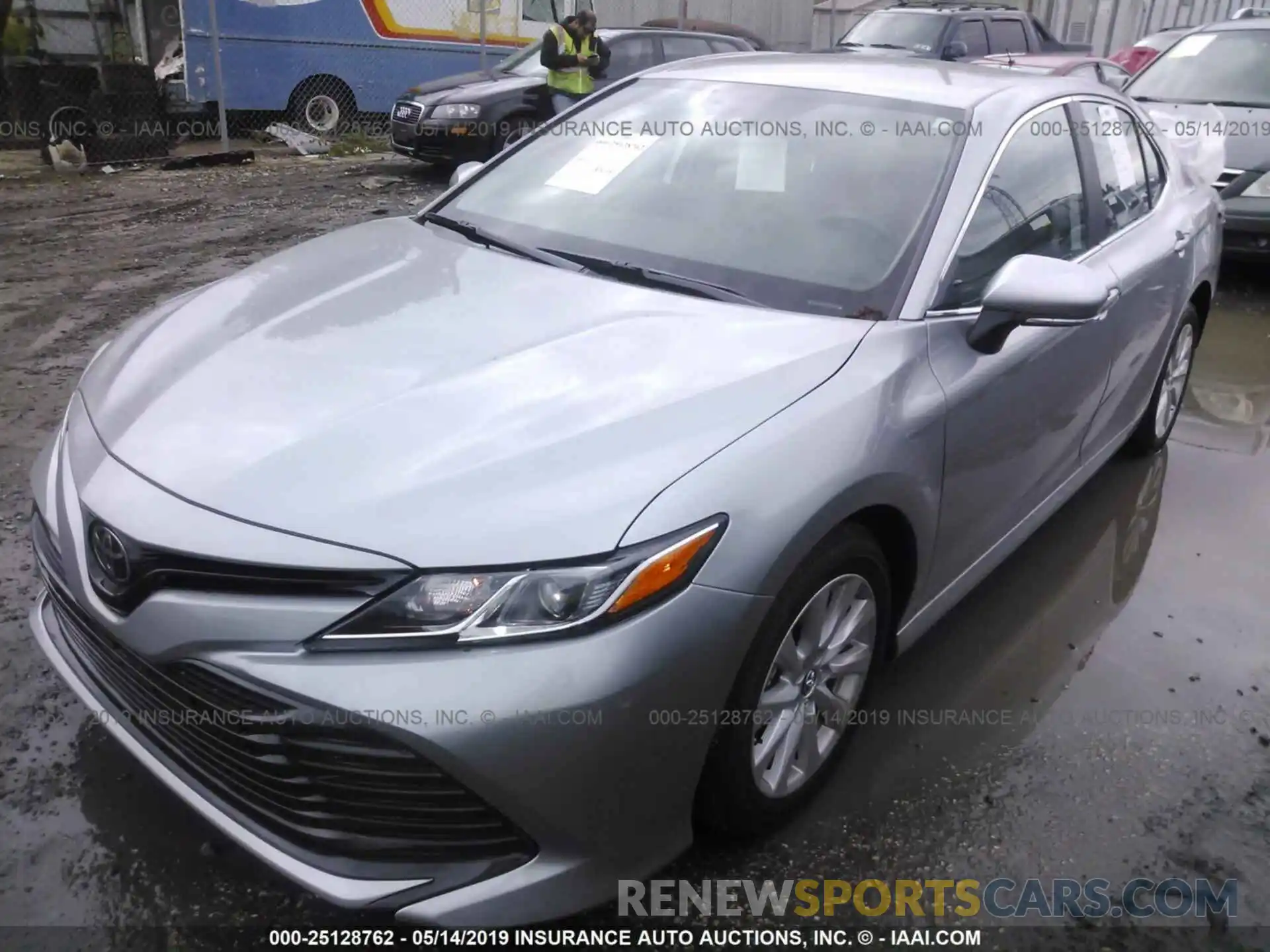 2 Photograph of a damaged car 4T1B11HK6KU211180 TOYOTA CAMRY 2019