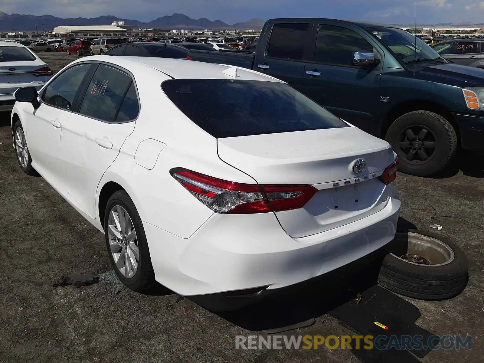 3 Photograph of a damaged car 4T1B11HK6KU211616 TOYOTA CAMRY 2019