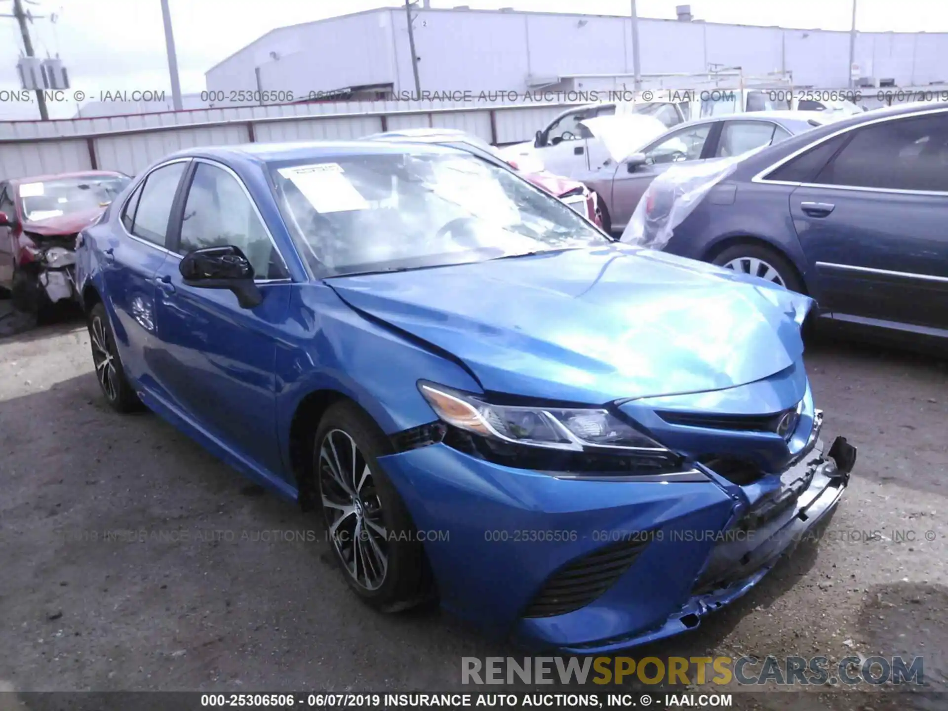 1 Photograph of a damaged car 4T1B11HK6KU212376 TOYOTA CAMRY 2019