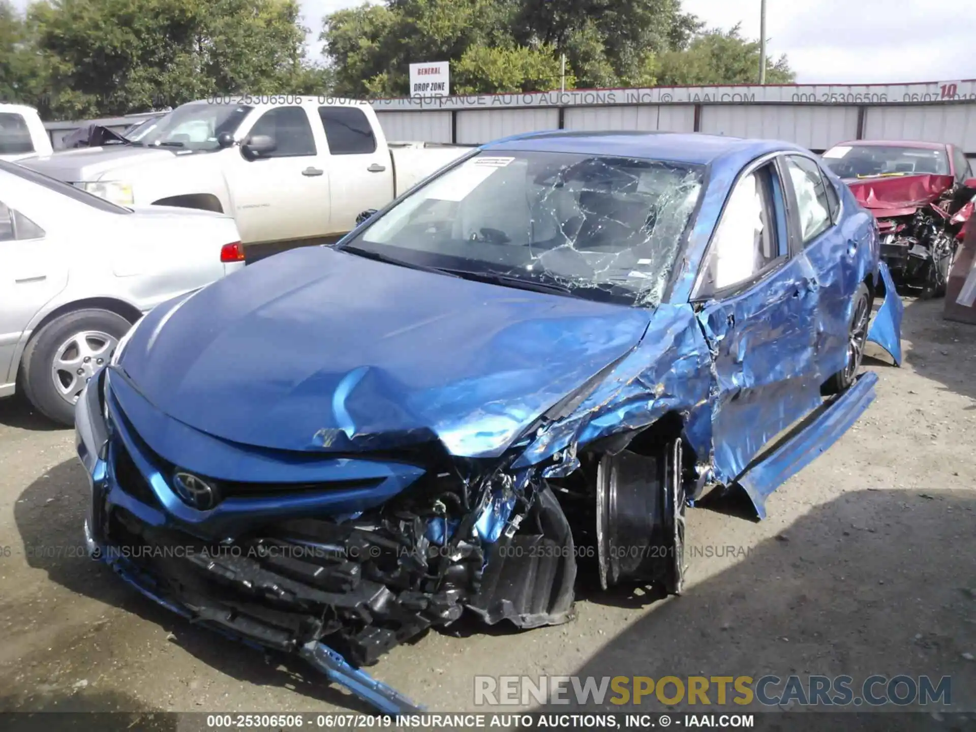 2 Photograph of a damaged car 4T1B11HK6KU212376 TOYOTA CAMRY 2019