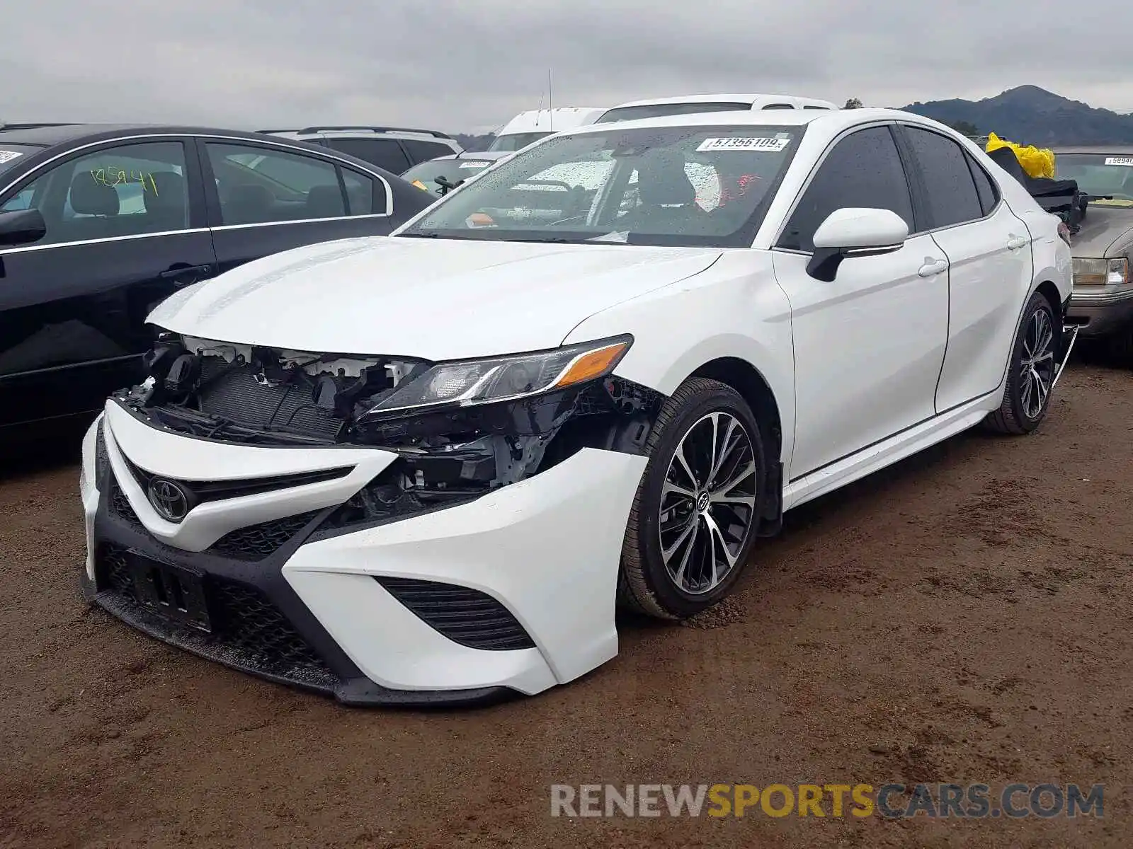 2 Photograph of a damaged car 4T1B11HK6KU213320 TOYOTA CAMRY 2019