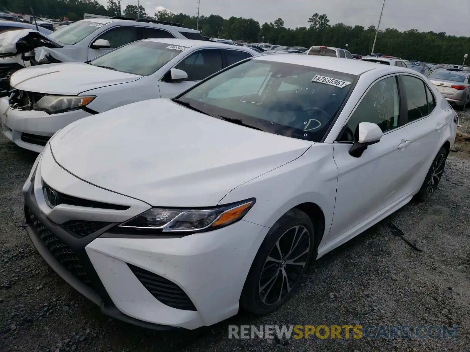 2 Photograph of a damaged car 4T1B11HK6KU215570 TOYOTA CAMRY 2019