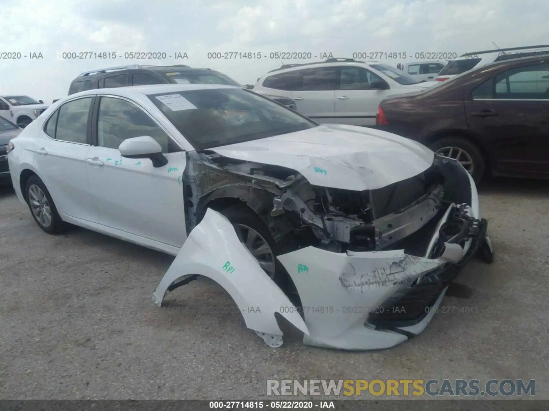 1 Photograph of a damaged car 4T1B11HK6KU216198 TOYOTA CAMRY 2019