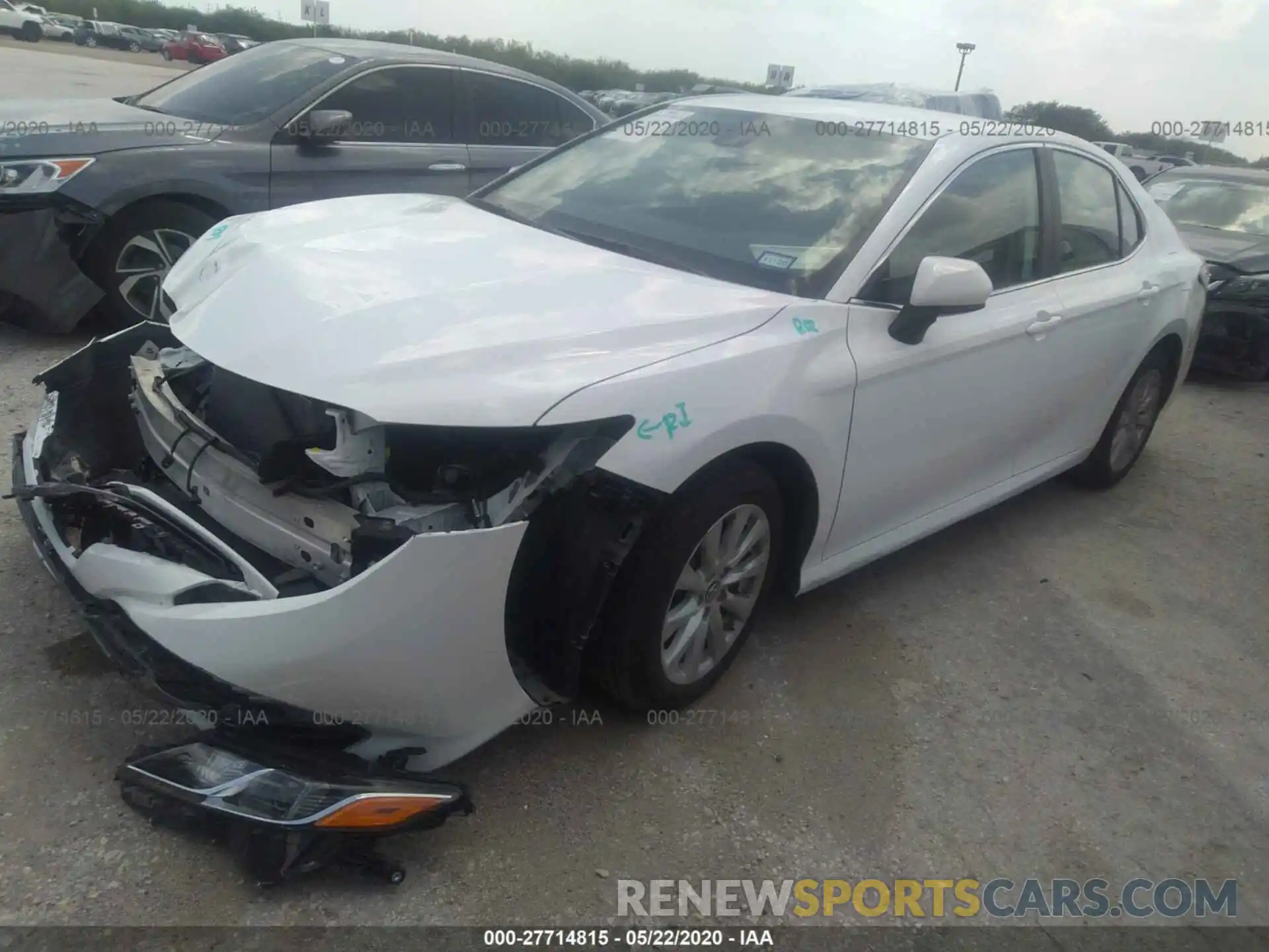 2 Photograph of a damaged car 4T1B11HK6KU216198 TOYOTA CAMRY 2019