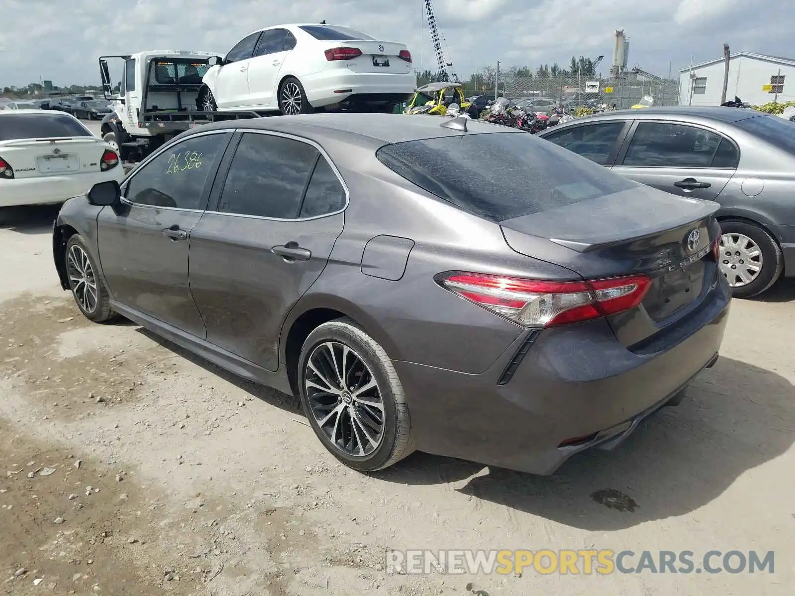 3 Photograph of a damaged car 4T1B11HK6KU218257 TOYOTA CAMRY 2019