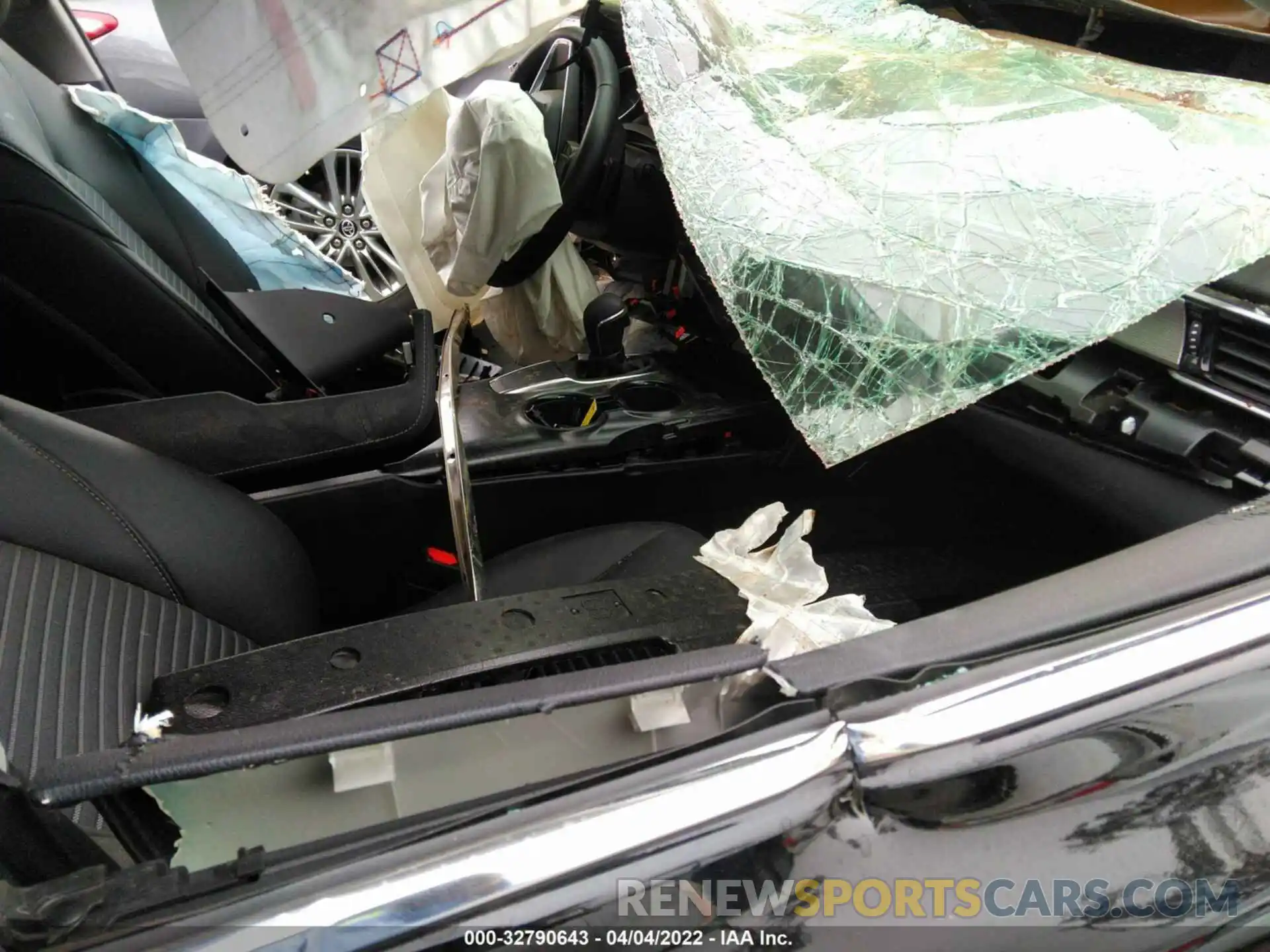 5 Photograph of a damaged car 4T1B11HK6KU219330 TOYOTA CAMRY 2019