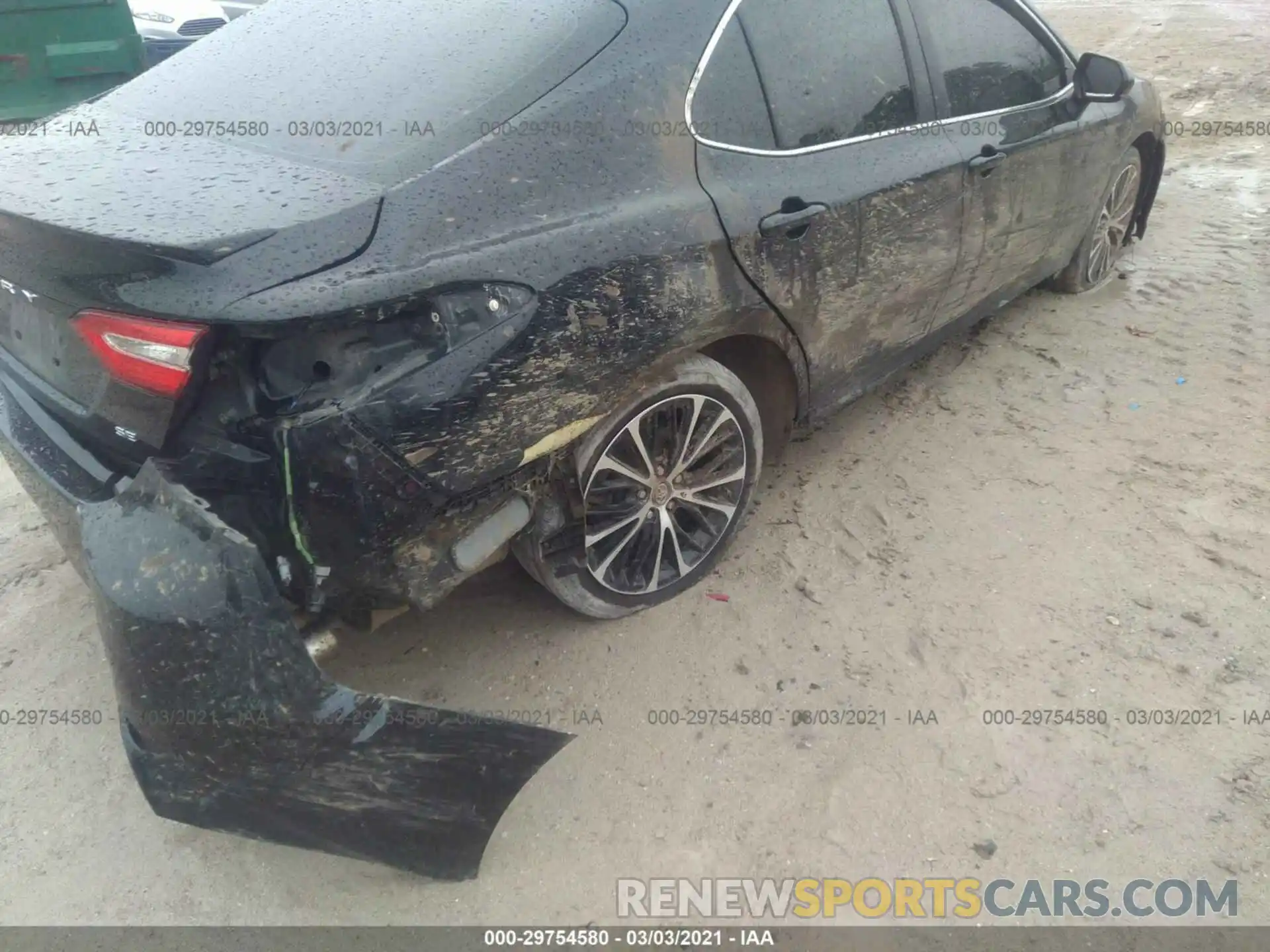6 Photograph of a damaged car 4T1B11HK6KU220056 TOYOTA CAMRY 2019