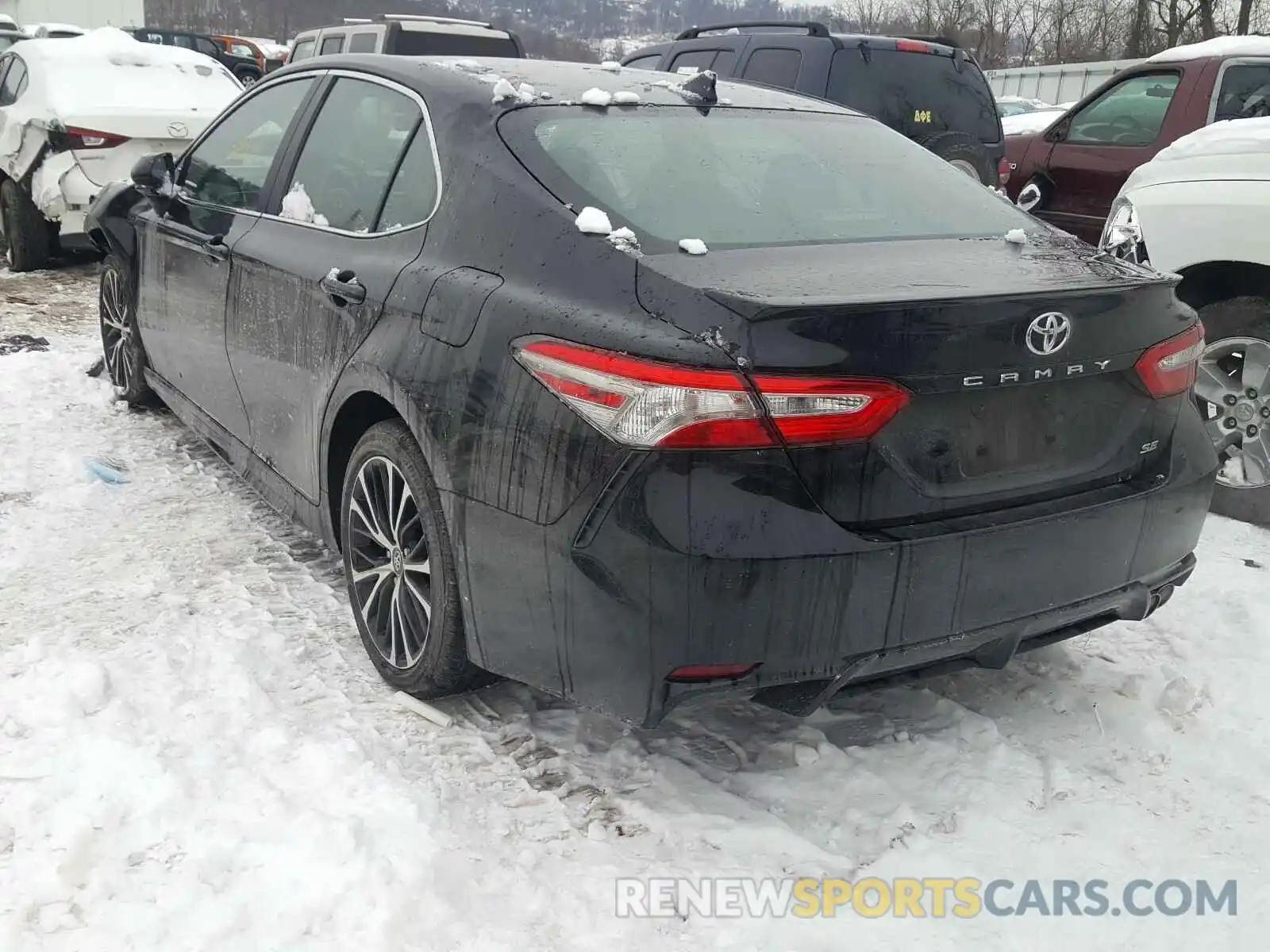 3 Photograph of a damaged car 4T1B11HK6KU220686 TOYOTA CAMRY 2019