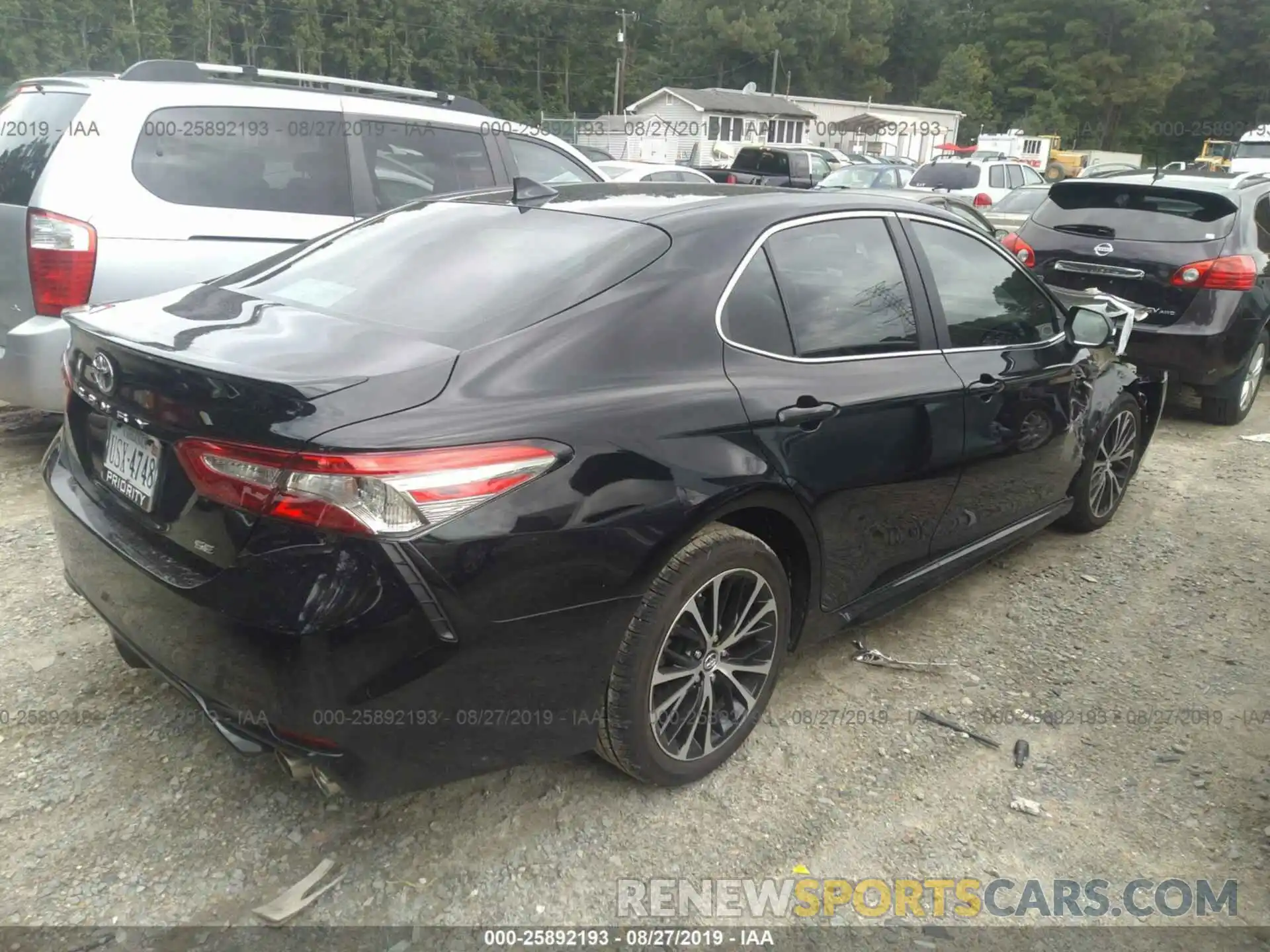 4 Photograph of a damaged car 4T1B11HK6KU224284 TOYOTA CAMRY 2019