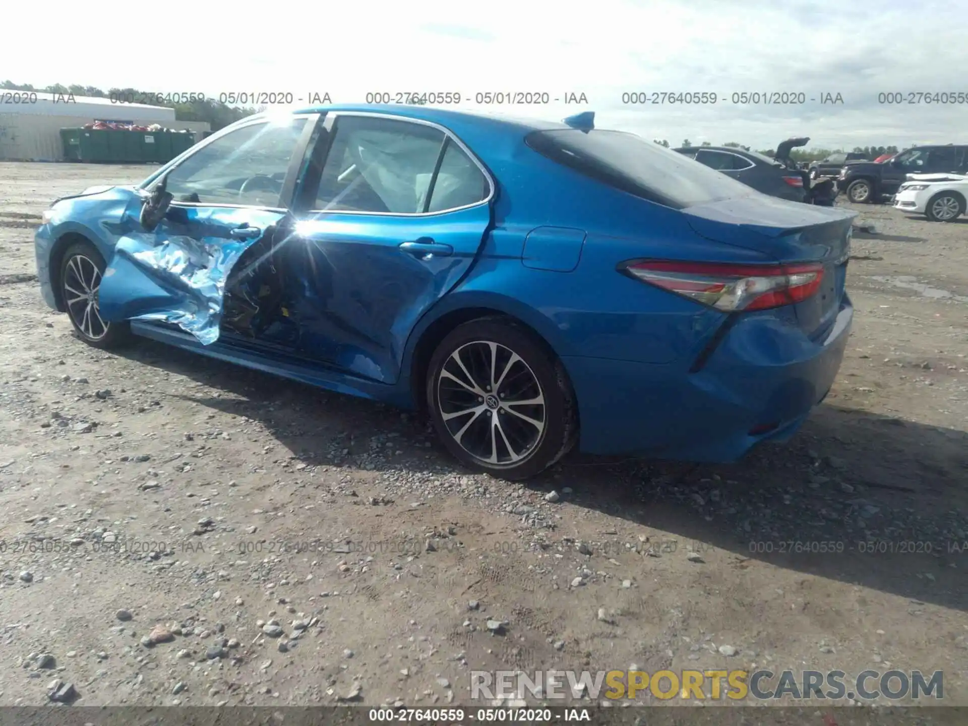 3 Photograph of a damaged car 4T1B11HK6KU225421 TOYOTA CAMRY 2019