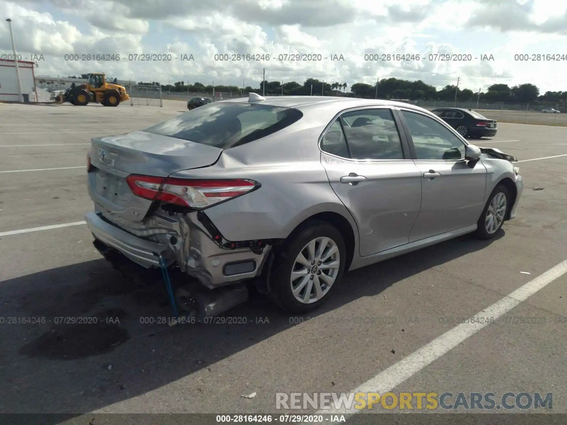 4 Photograph of a damaged car 4T1B11HK6KU226486 TOYOTA CAMRY 2019