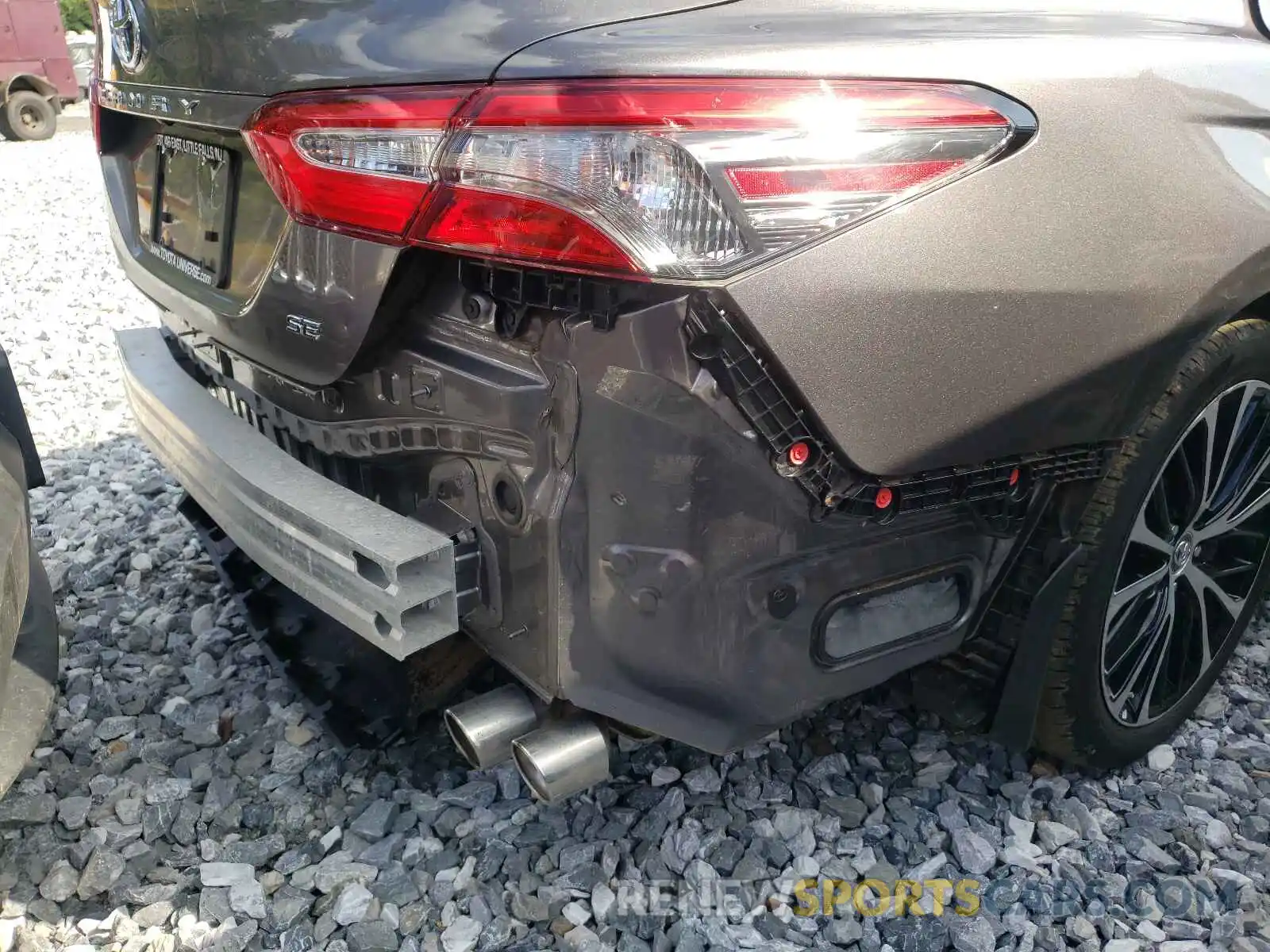 10 Photograph of a damaged car 4T1B11HK6KU227721 TOYOTA CAMRY 2019