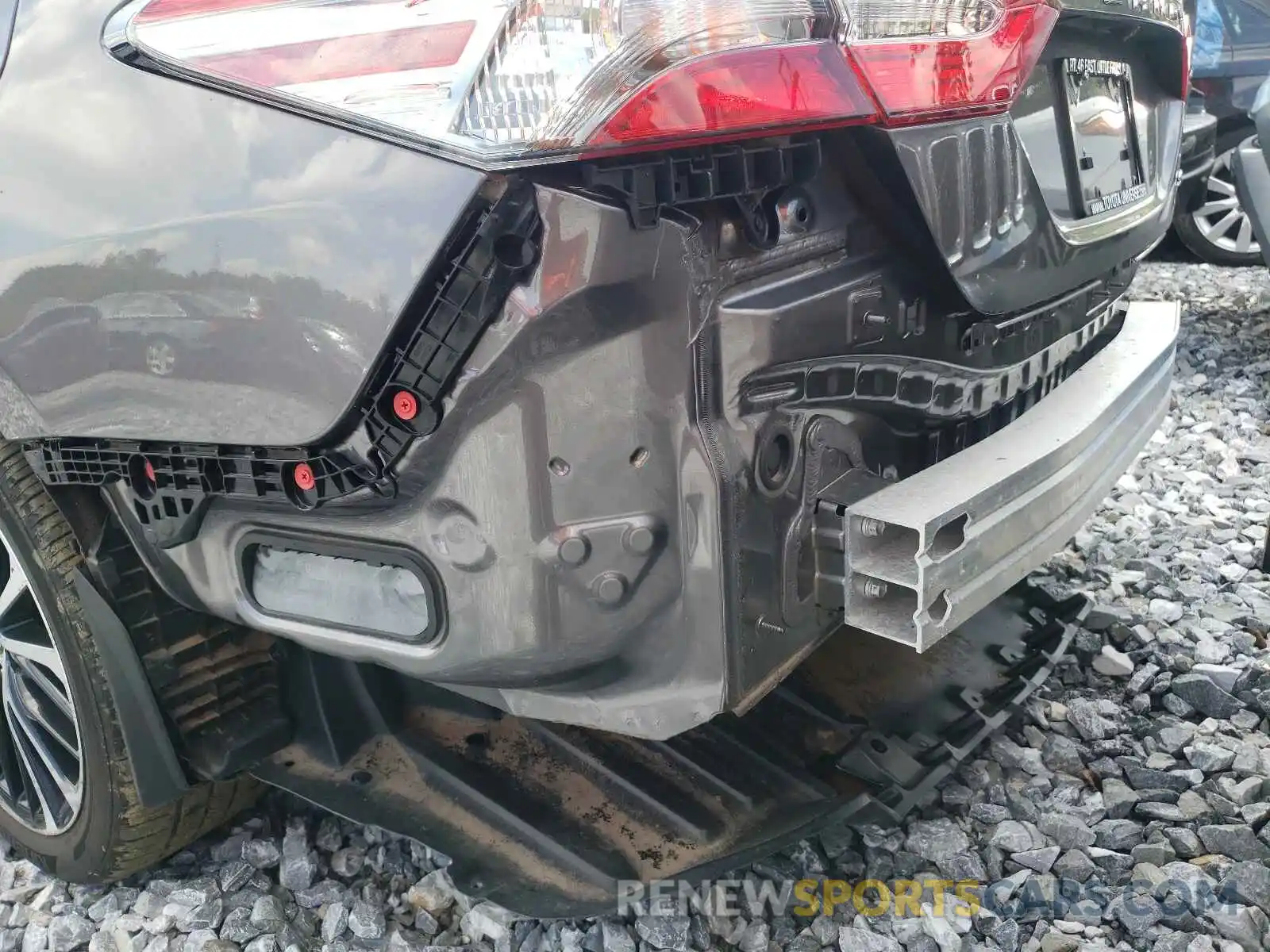 9 Photograph of a damaged car 4T1B11HK6KU227721 TOYOTA CAMRY 2019