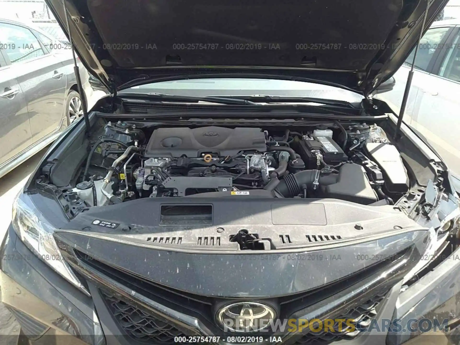 10 Фотография поврежденного автомобиля 4T1B11HK6KU228173 TOYOTA CAMRY 2019