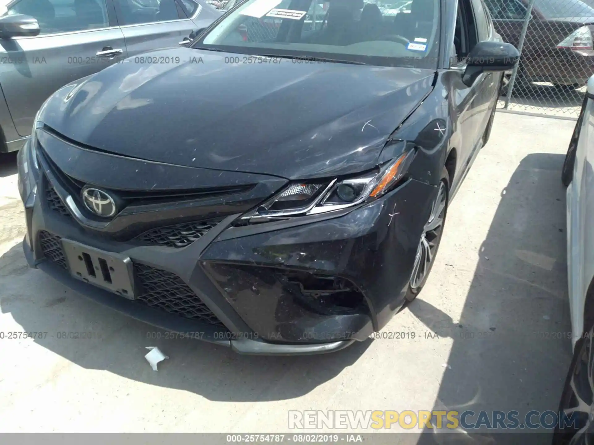 6 Фотография поврежденного автомобиля 4T1B11HK6KU228173 TOYOTA CAMRY 2019