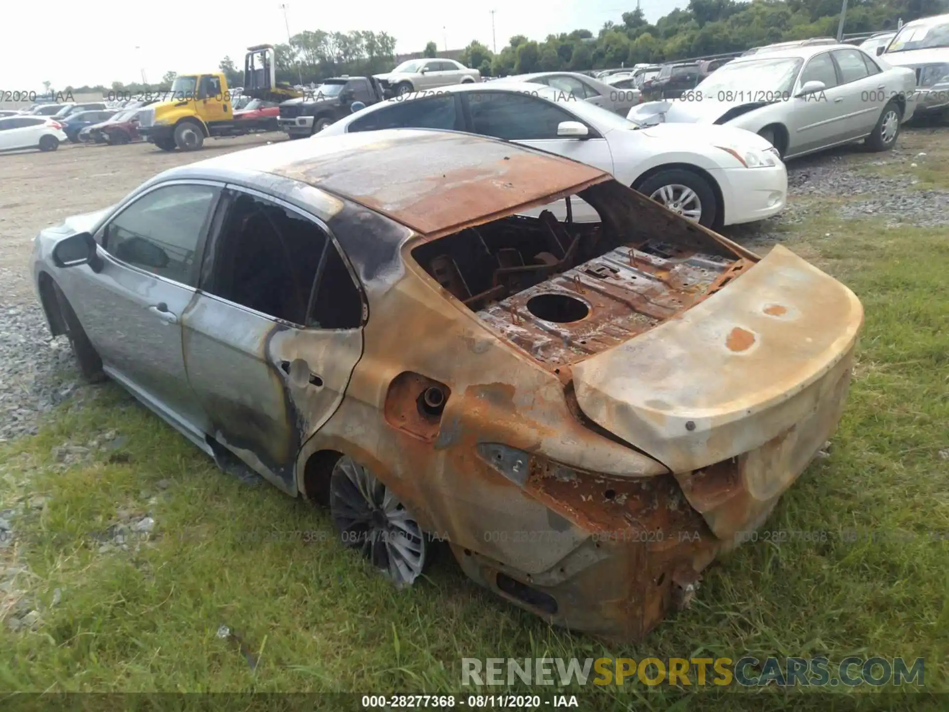 3 Photograph of a damaged car 4T1B11HK6KU228660 TOYOTA CAMRY 2019