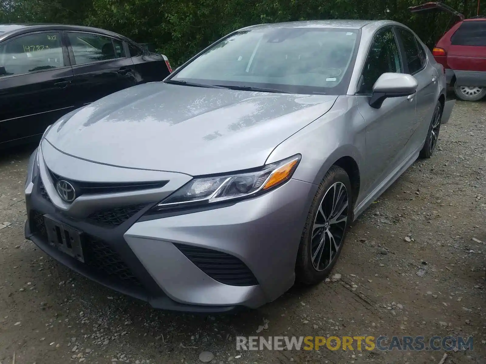 2 Photograph of a damaged car 4T1B11HK6KU228674 TOYOTA CAMRY 2019