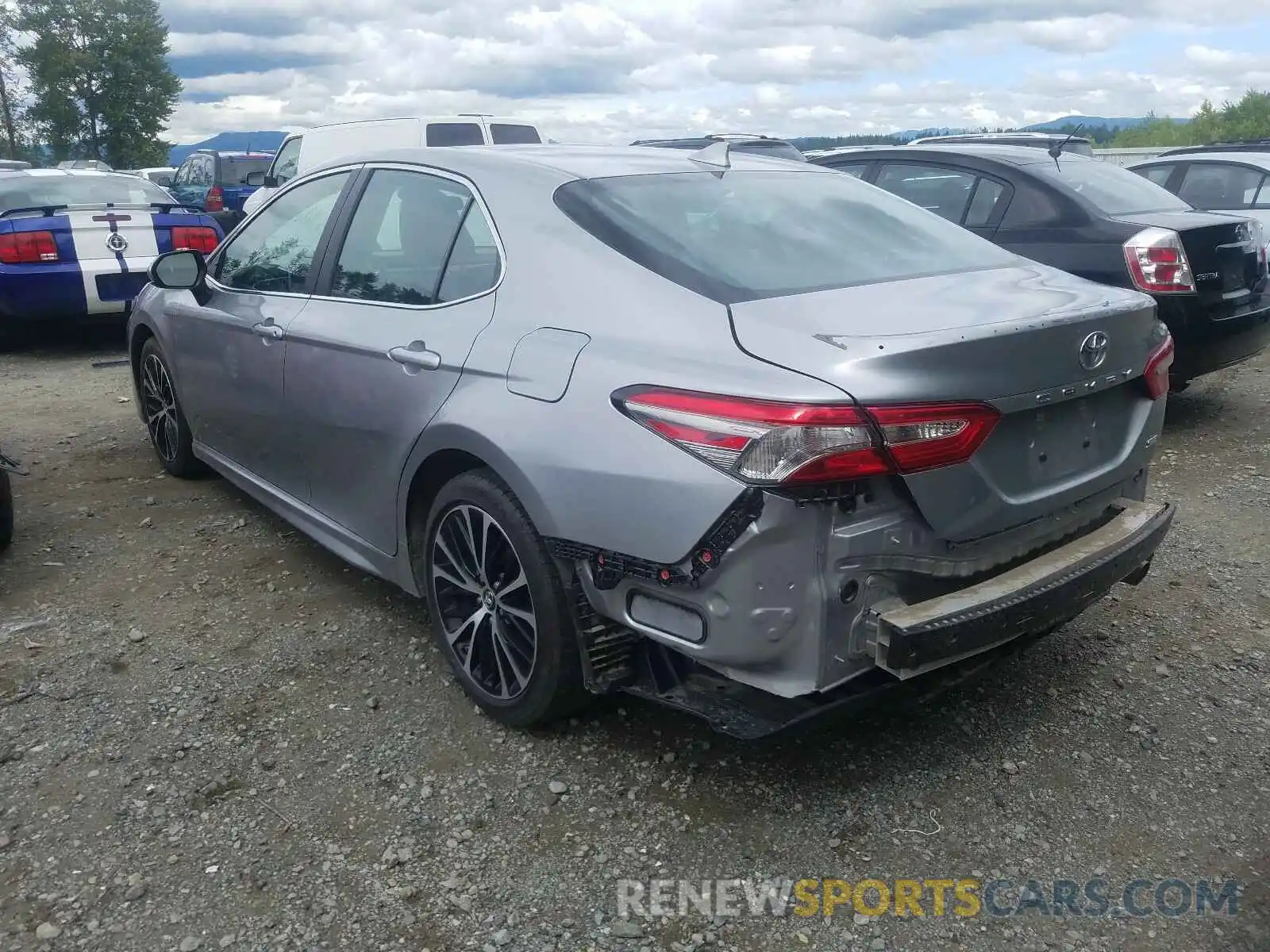 3 Photograph of a damaged car 4T1B11HK6KU228674 TOYOTA CAMRY 2019