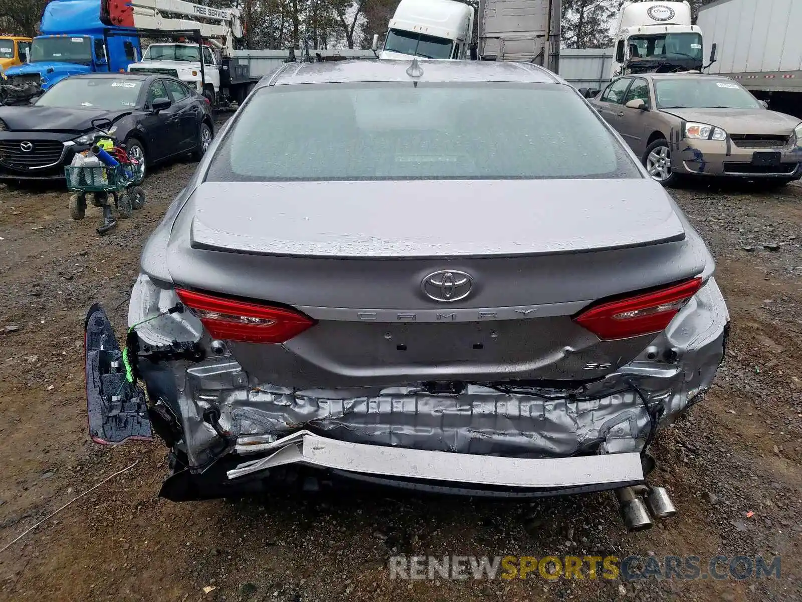 9 Photograph of a damaged car 4T1B11HK6KU230196 TOYOTA CAMRY 2019