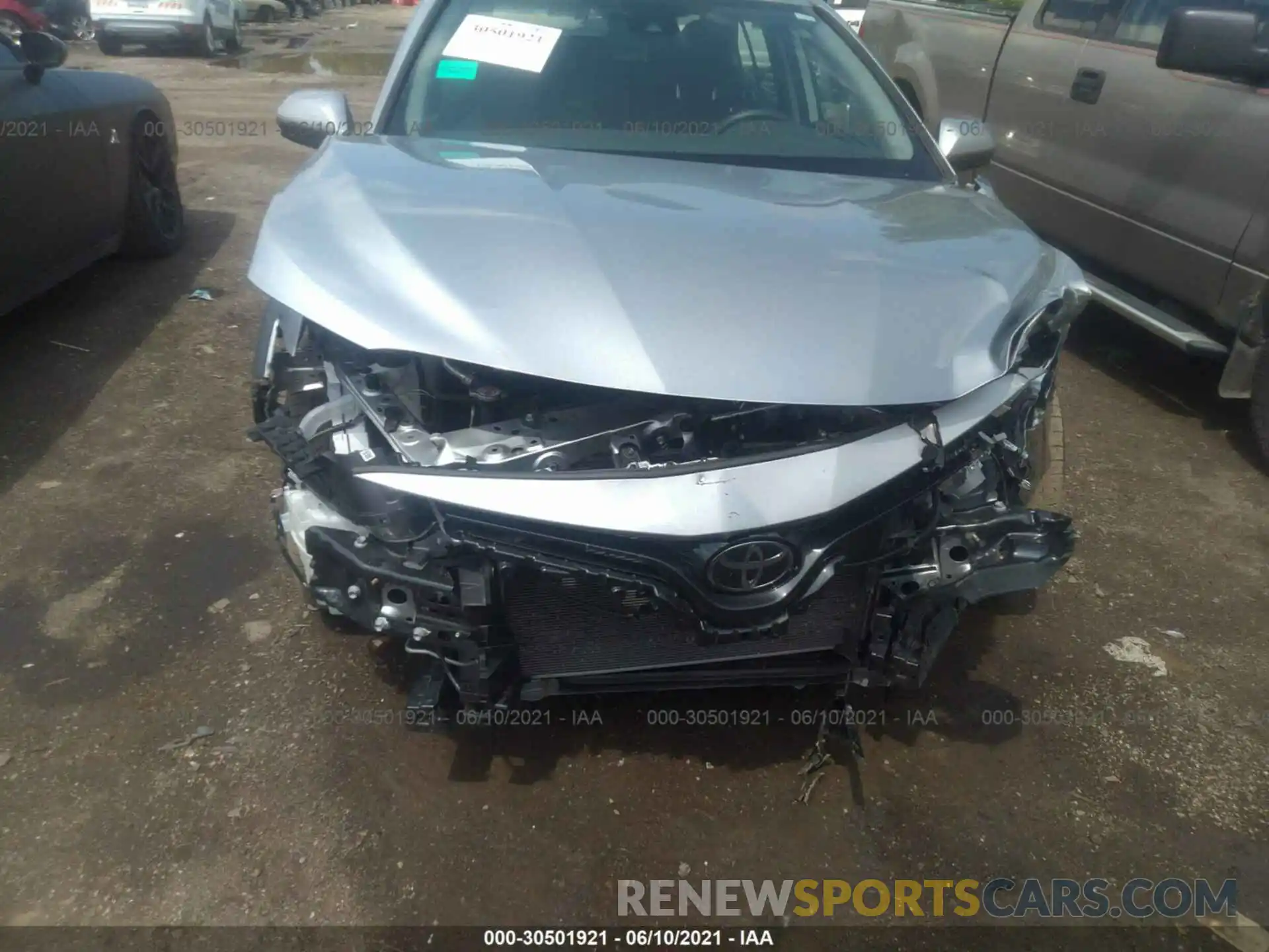 6 Photograph of a damaged car 4T1B11HK6KU230523 TOYOTA CAMRY 2019