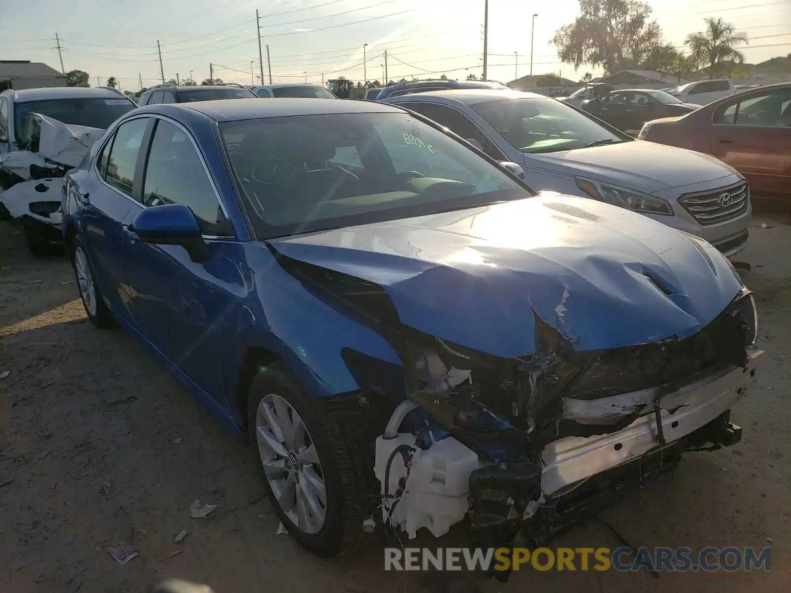 1 Photograph of a damaged car 4T1B11HK6KU230747 TOYOTA CAMRY 2019