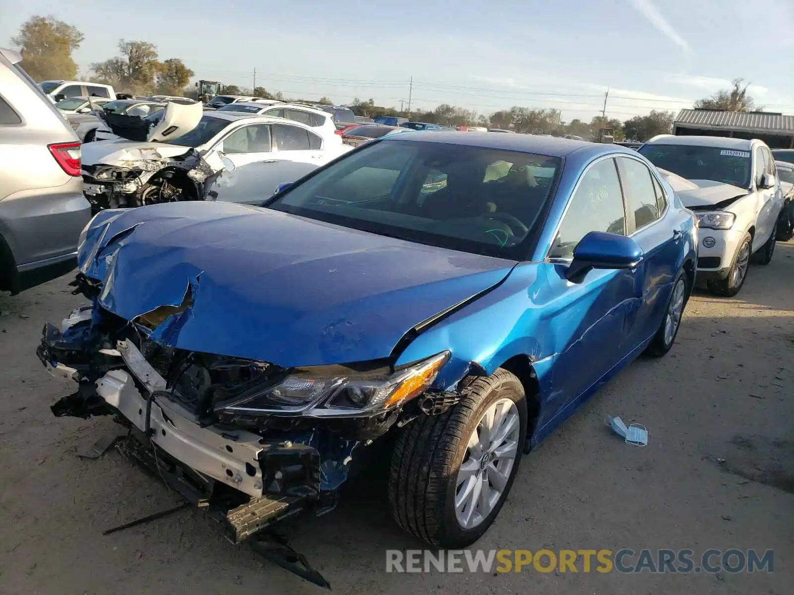 2 Photograph of a damaged car 4T1B11HK6KU230747 TOYOTA CAMRY 2019