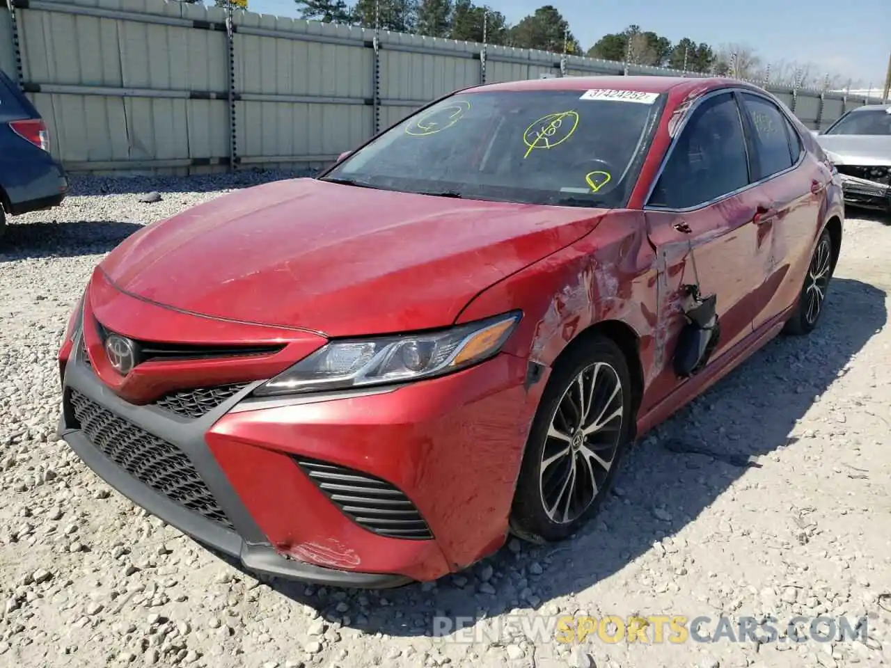 2 Photograph of a damaged car 4T1B11HK6KU230862 TOYOTA CAMRY 2019