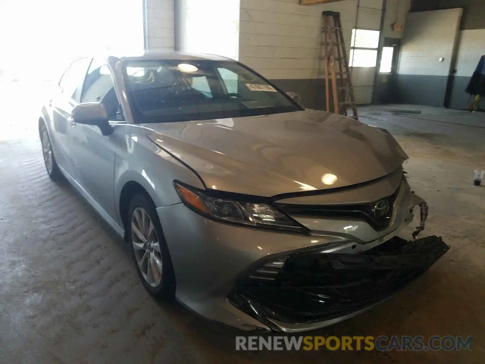 1 Photograph of a damaged car 4T1B11HK6KU230943 TOYOTA CAMRY 2019