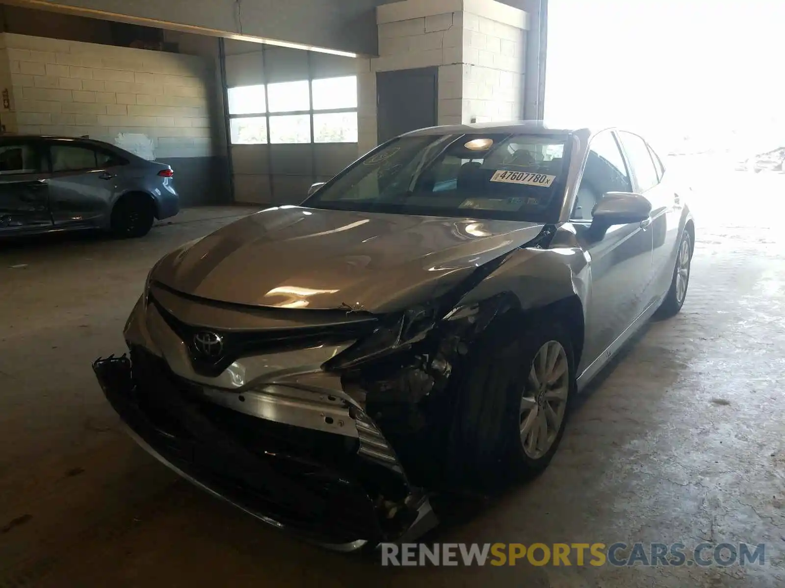 2 Photograph of a damaged car 4T1B11HK6KU230943 TOYOTA CAMRY 2019