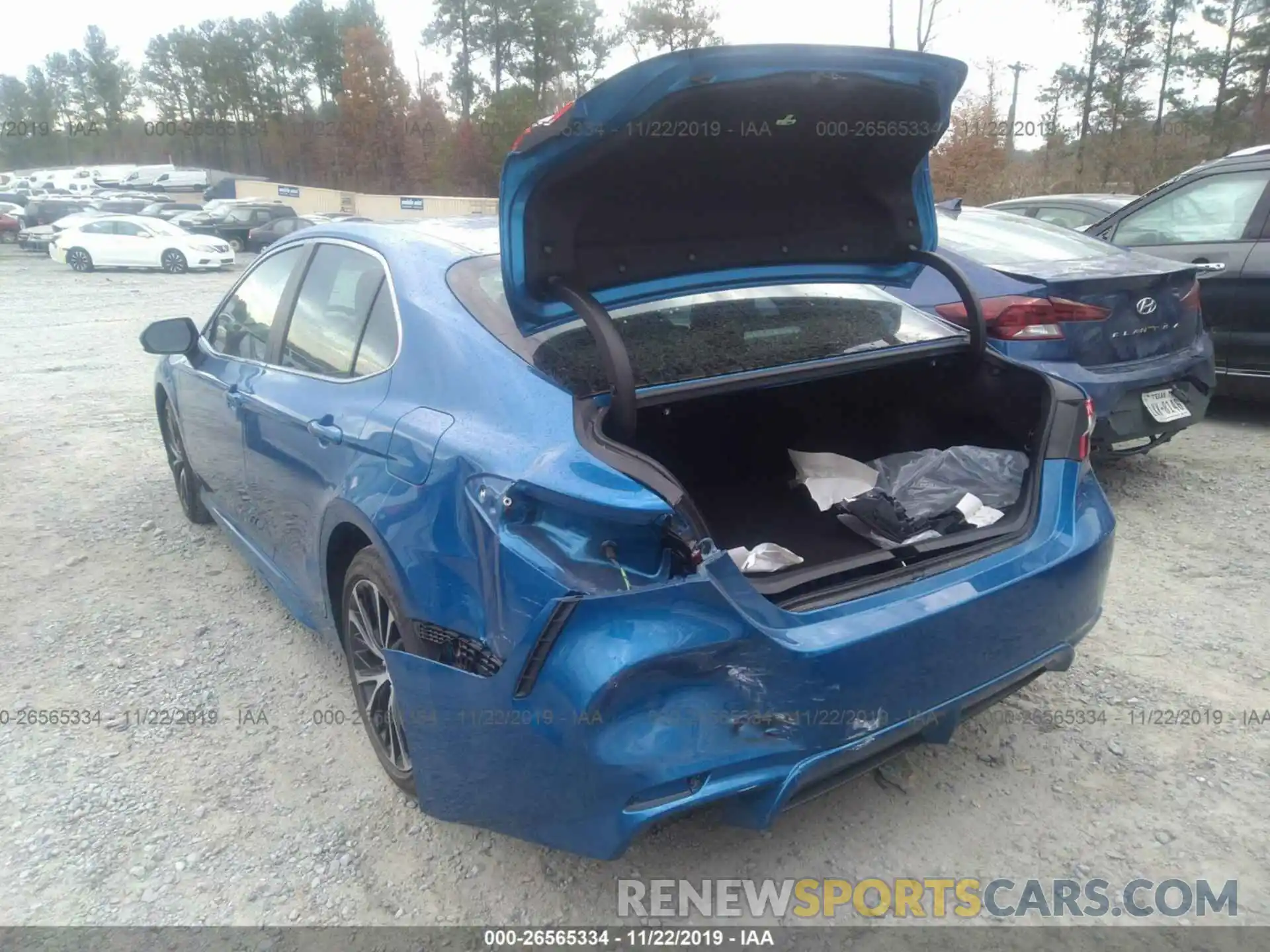 3 Photograph of a damaged car 4T1B11HK6KU231672 TOYOTA CAMRY 2019