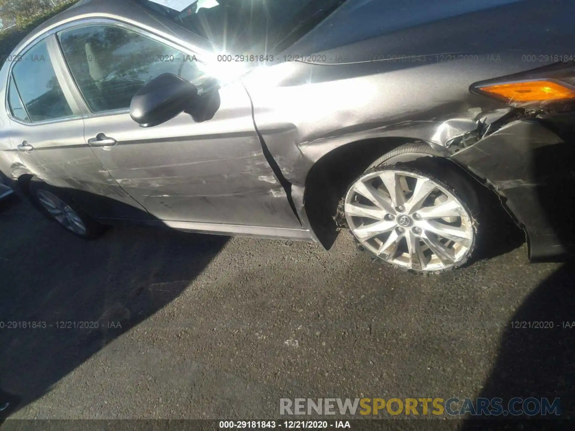 6 Photograph of a damaged car 4T1B11HK6KU233325 TOYOTA CAMRY 2019