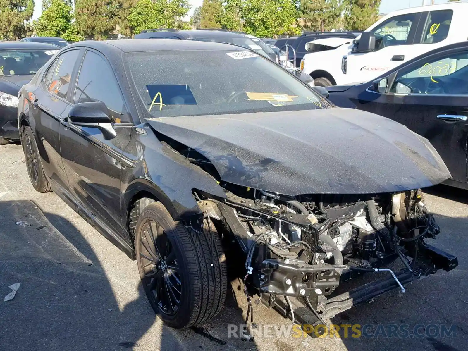 1 Photograph of a damaged car 4T1B11HK6KU233597 TOYOTA CAMRY 2019