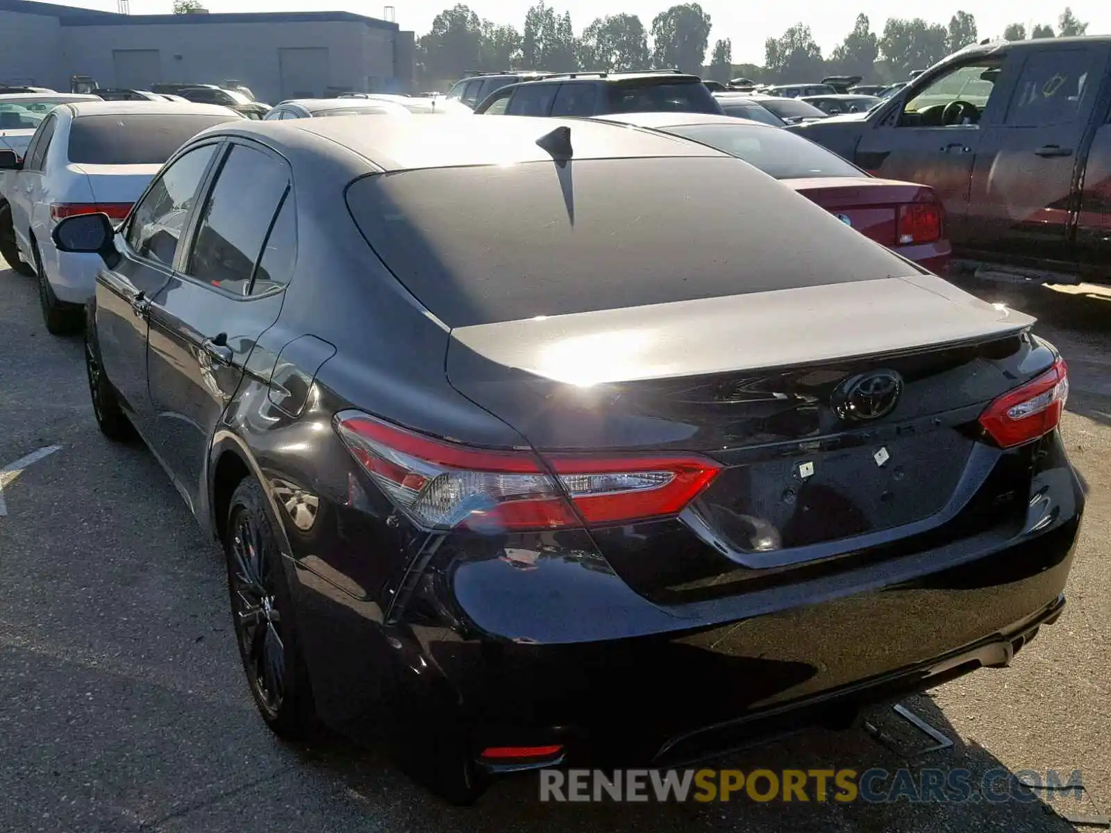 3 Photograph of a damaged car 4T1B11HK6KU233597 TOYOTA CAMRY 2019