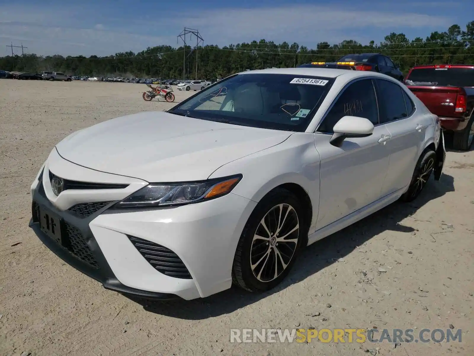 2 Photograph of a damaged car 4T1B11HK6KU233714 TOYOTA CAMRY 2019