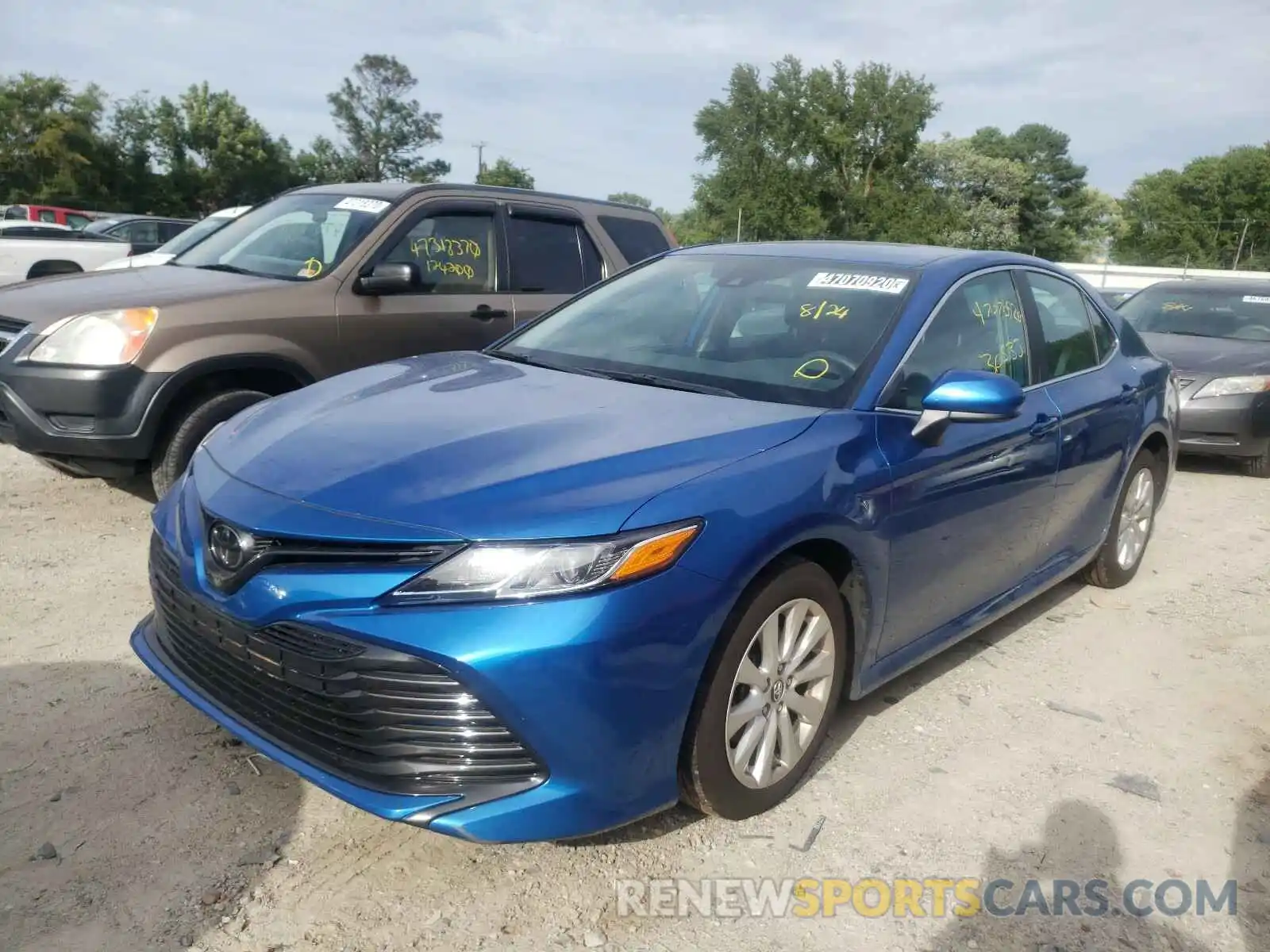 2 Photograph of a damaged car 4T1B11HK6KU237231 TOYOTA CAMRY 2019