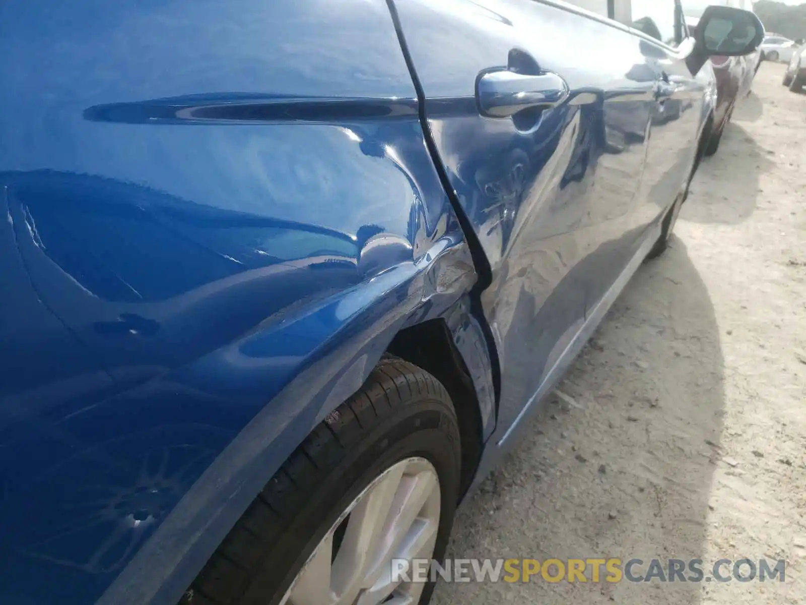 9 Photograph of a damaged car 4T1B11HK6KU237231 TOYOTA CAMRY 2019