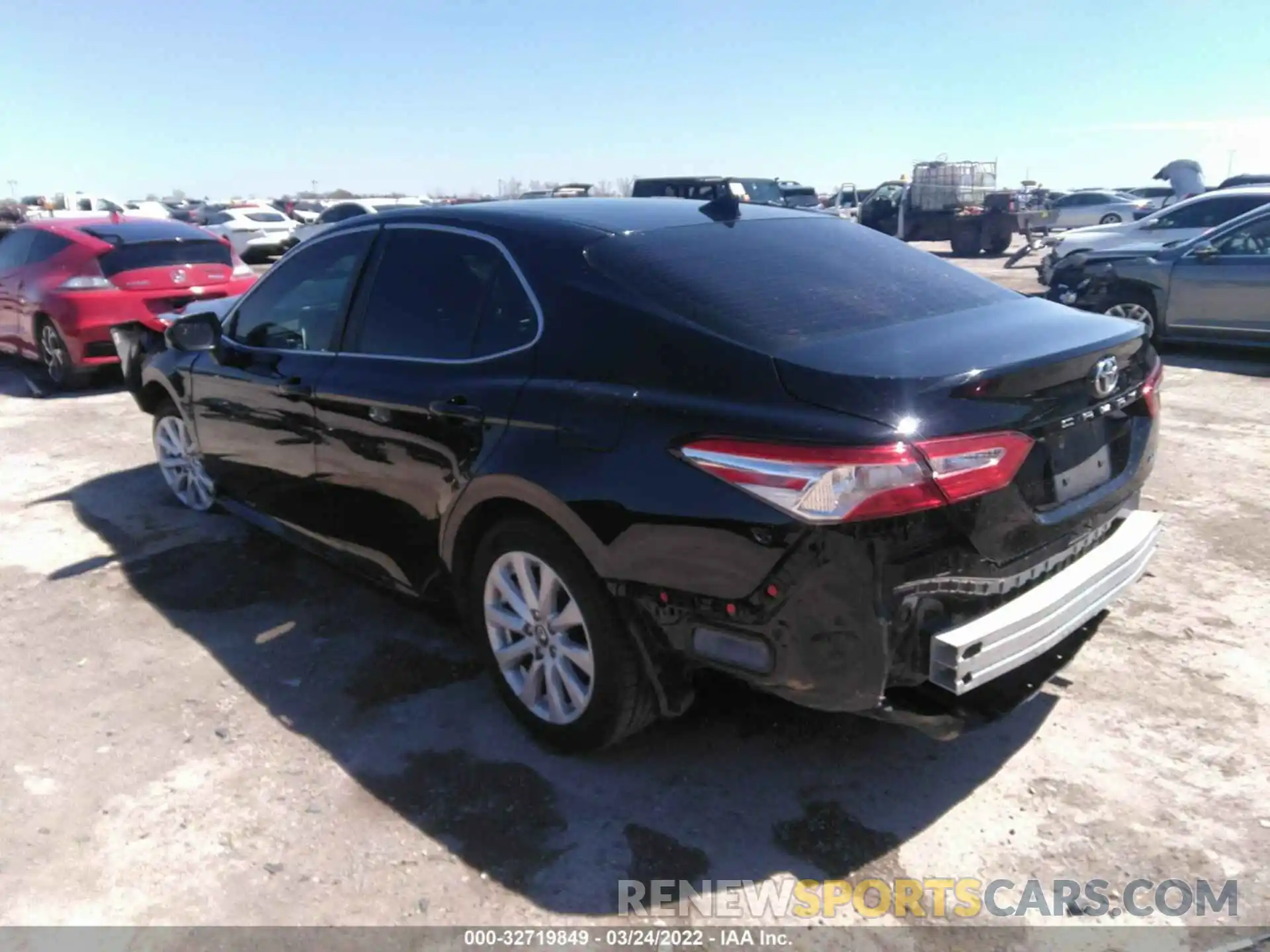 3 Photograph of a damaged car 4T1B11HK6KU237259 TOYOTA CAMRY 2019