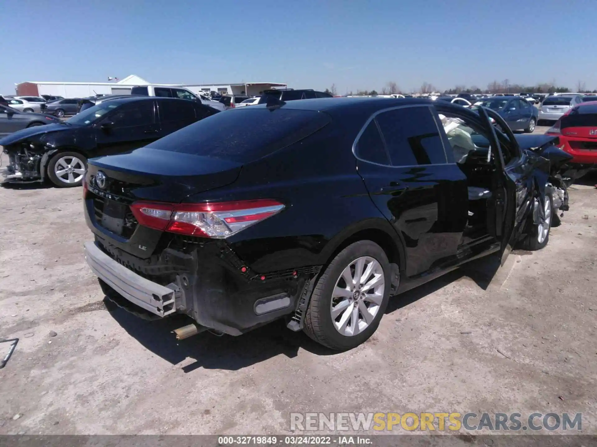 4 Photograph of a damaged car 4T1B11HK6KU237259 TOYOTA CAMRY 2019