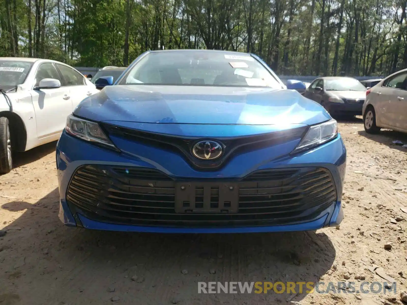 10 Photograph of a damaged car 4T1B11HK6KU237875 TOYOTA CAMRY 2019