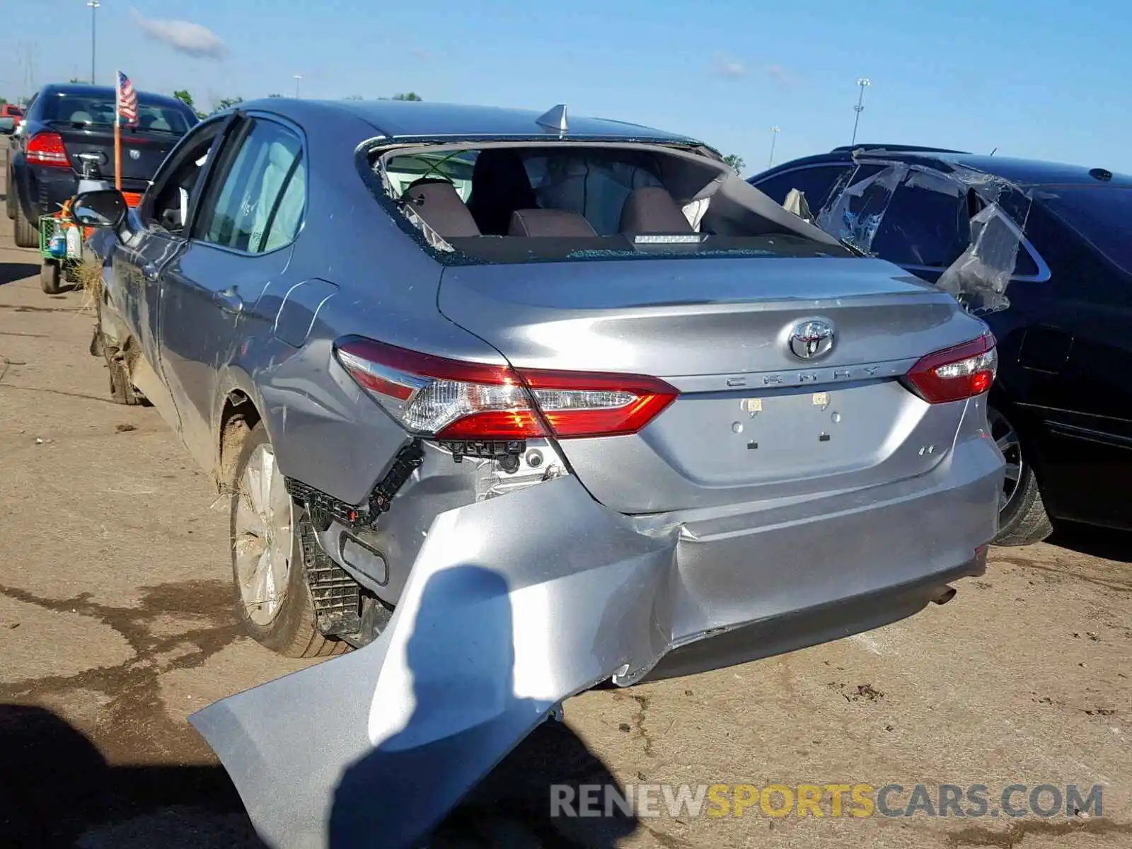 3 Photograph of a damaged car 4T1B11HK6KU238668 TOYOTA CAMRY 2019