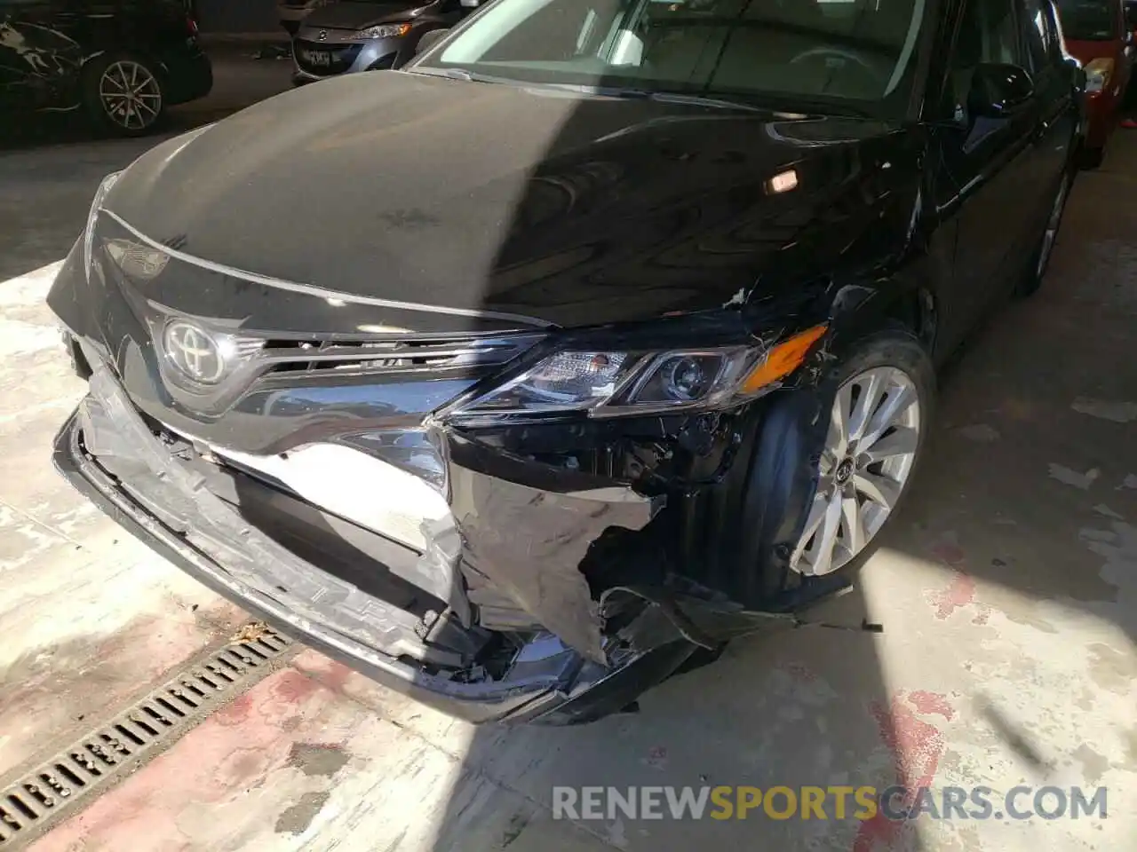 9 Photograph of a damaged car 4T1B11HK6KU240016 TOYOTA CAMRY 2019